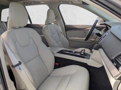 2023 Volvo XC90 B5 AWD Plus 7P