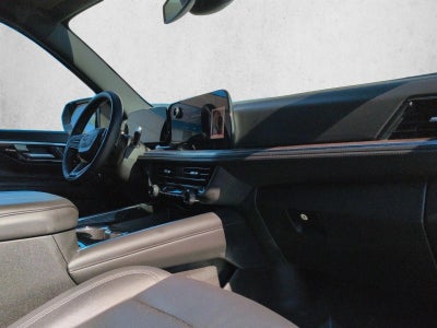 2025 Chevrolet Suburban 4WD Z71