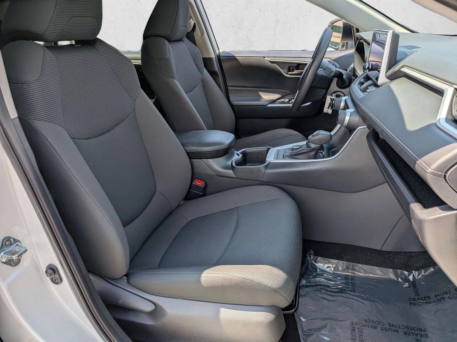 2025 Toyota RAV4 Hybrid LE AWD (Natl)