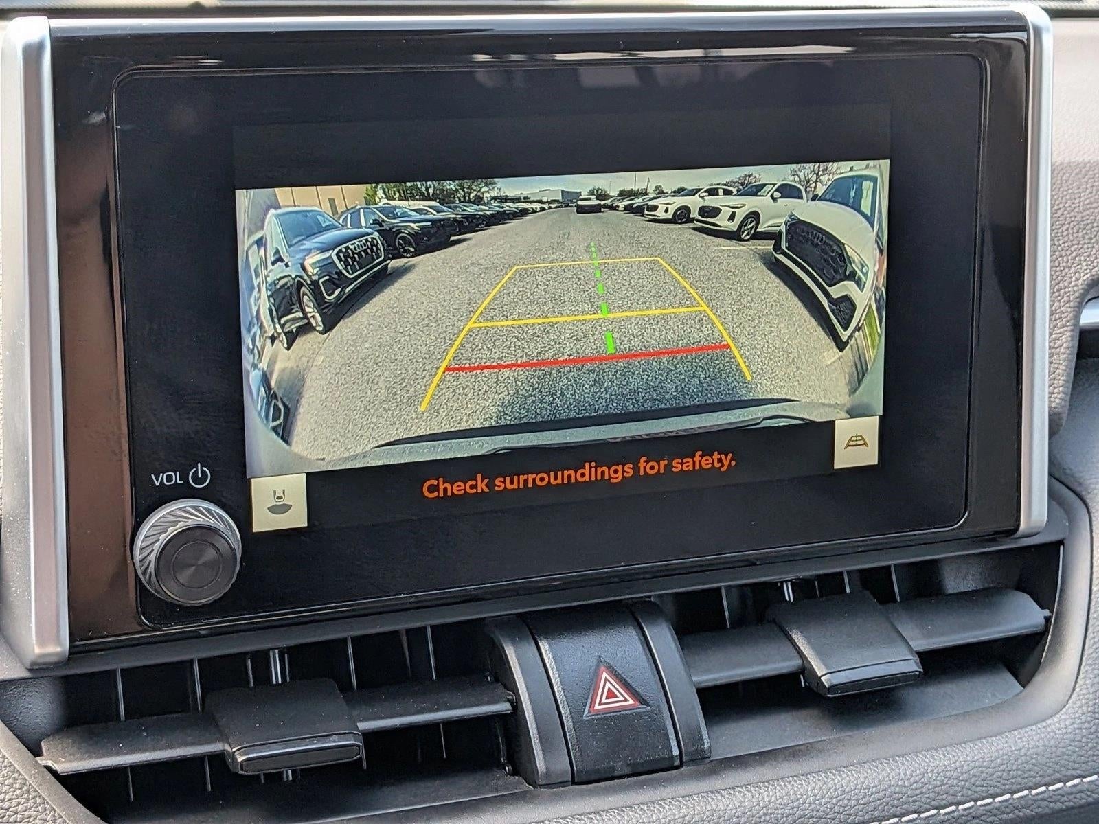 2025 Toyota RAV4 Hybrid LE AWD (Natl)