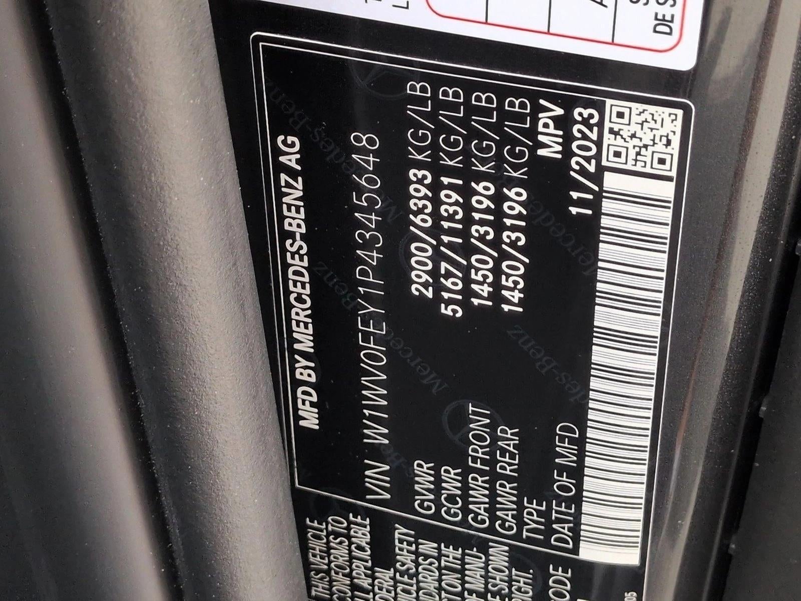 2023 Mercedes-Benz Metris Passenger Van Standard Roof 126" Wheelbase