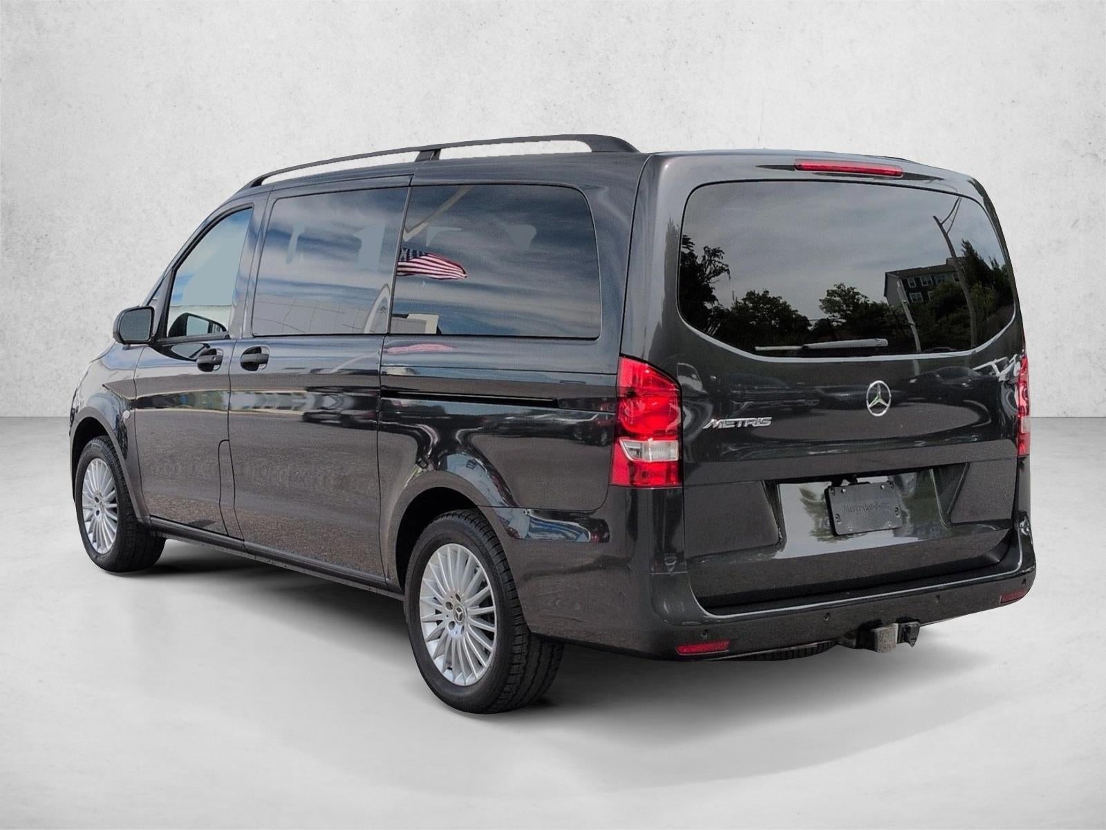 2023 Mercedes-Benz Metris Passenger Van Standard Roof 126" Wheelbase