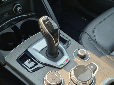 2022 Alfa Romeo Stelvio Ti AWD