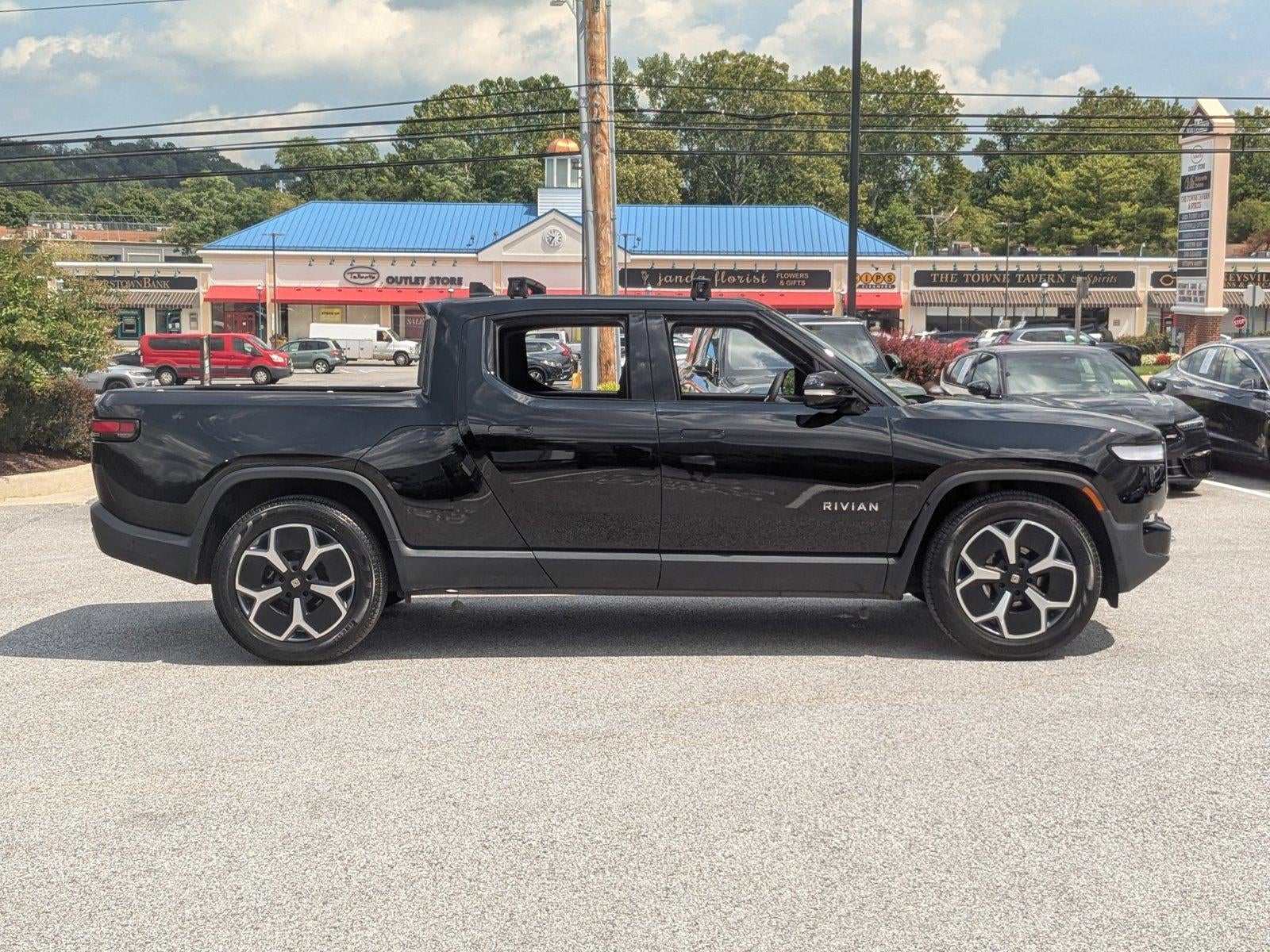 2023 Rivian R1T Adventure Dual-Motor Large Pack