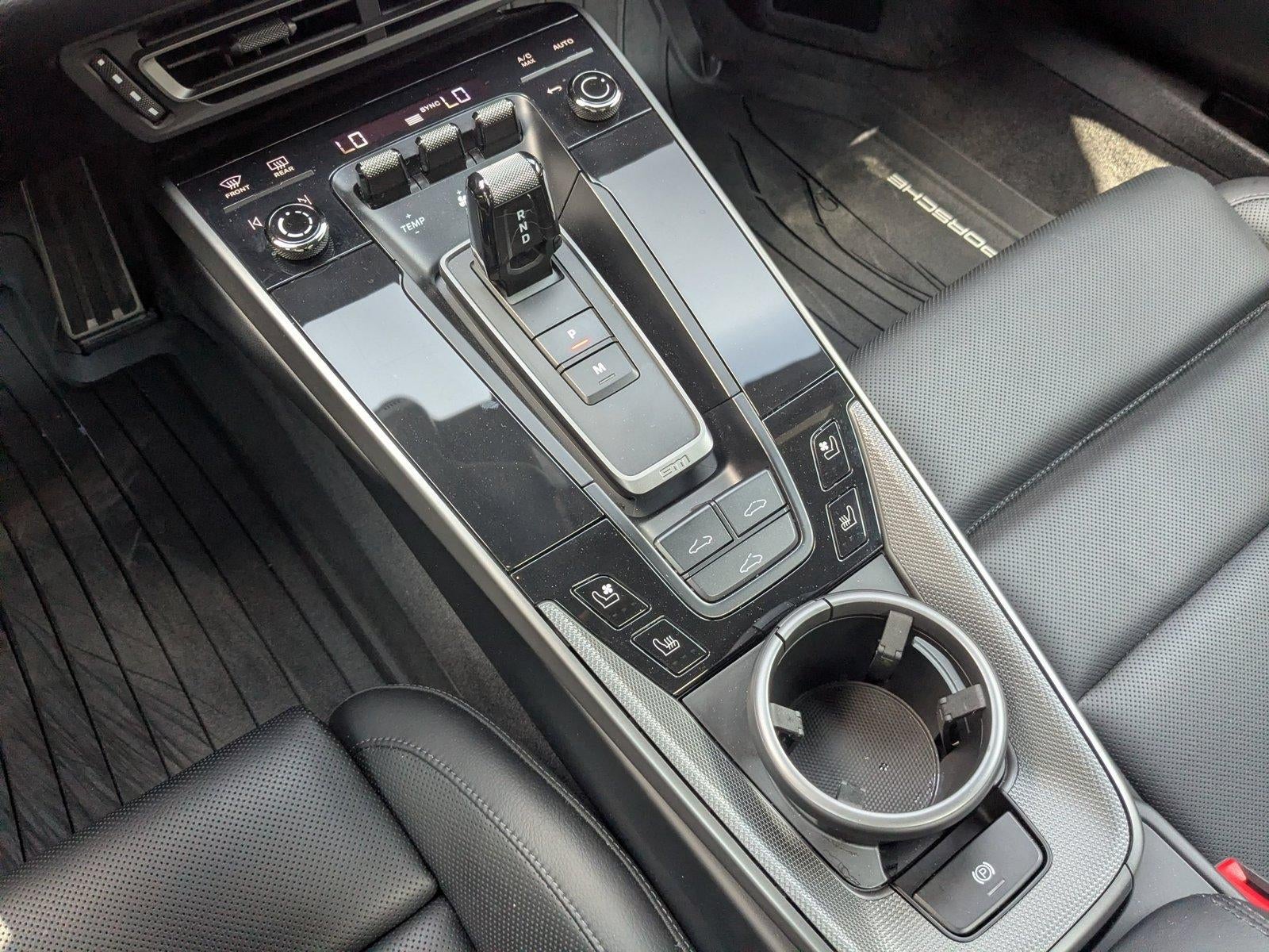 2020 Porsche 911 Carrera 4 Coupe