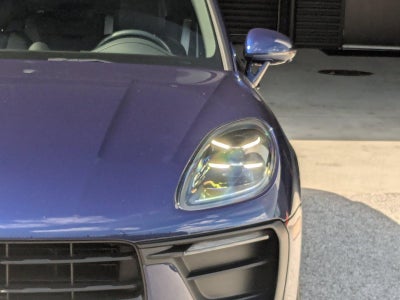2023 Porsche Macan AWD