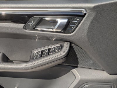 2023 Porsche Macan AWD