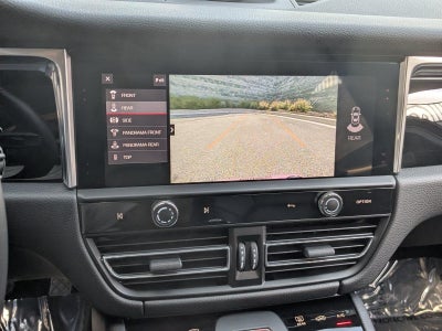 2023 Porsche Macan AWD
