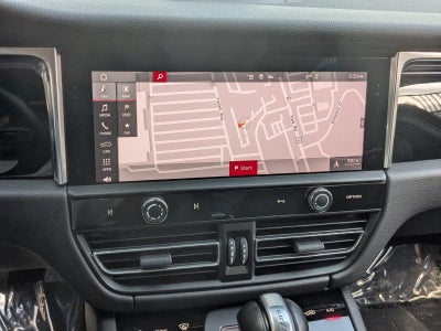 2023 Porsche Macan AWD