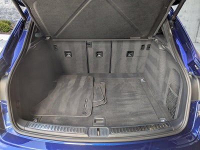 2023 Porsche Macan AWD