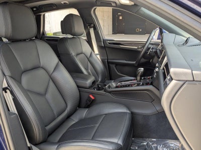 2023 Porsche Macan AWD