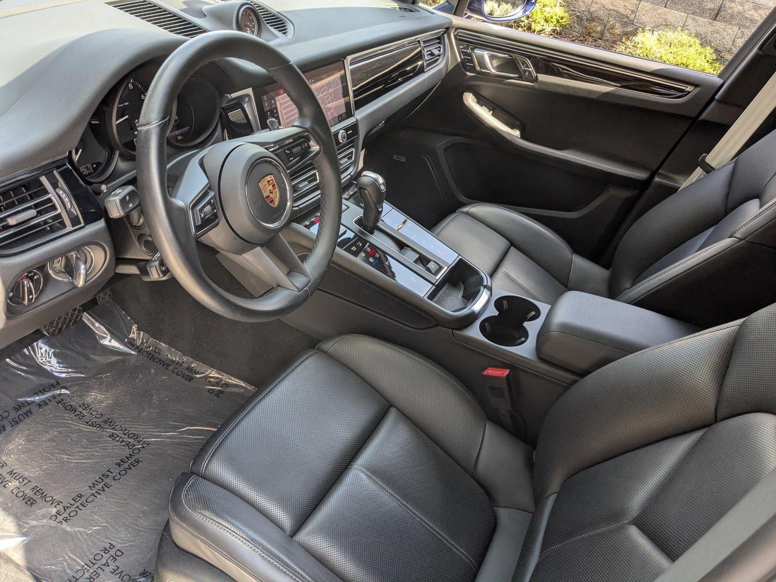 2023 Porsche Macan AWD