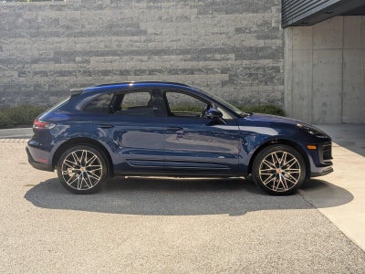 2023 Porsche Macan AWD