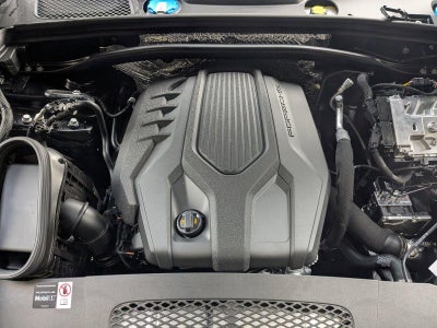 2026 Porsche Macan AWD