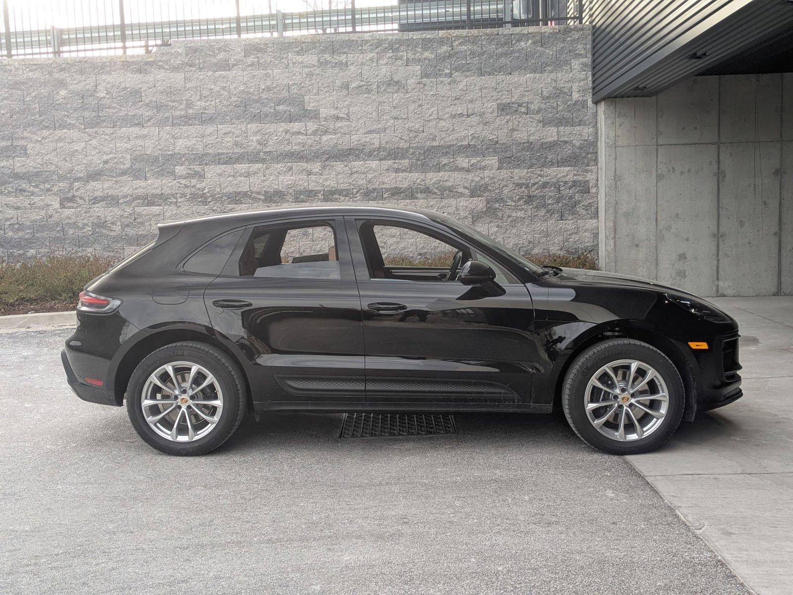 2026 Porsche Macan AWD