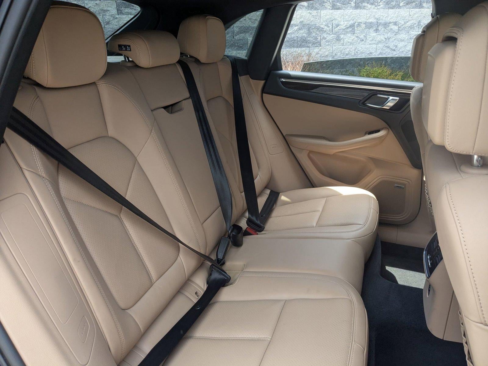 2023 Porsche Macan AWD