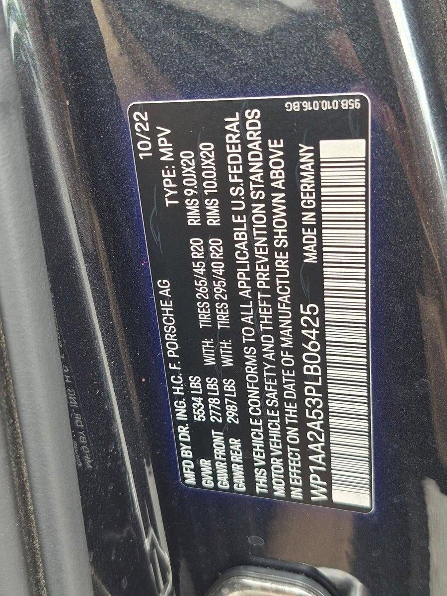2023 Porsche Macan AWD