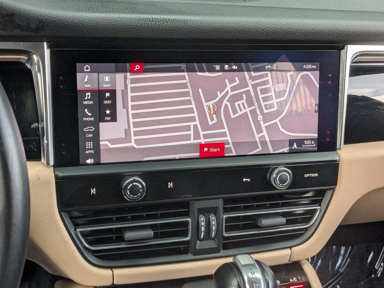 2023 Porsche Macan AWD