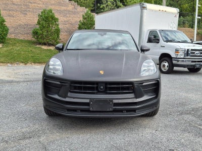 2023 Porsche Macan AWD