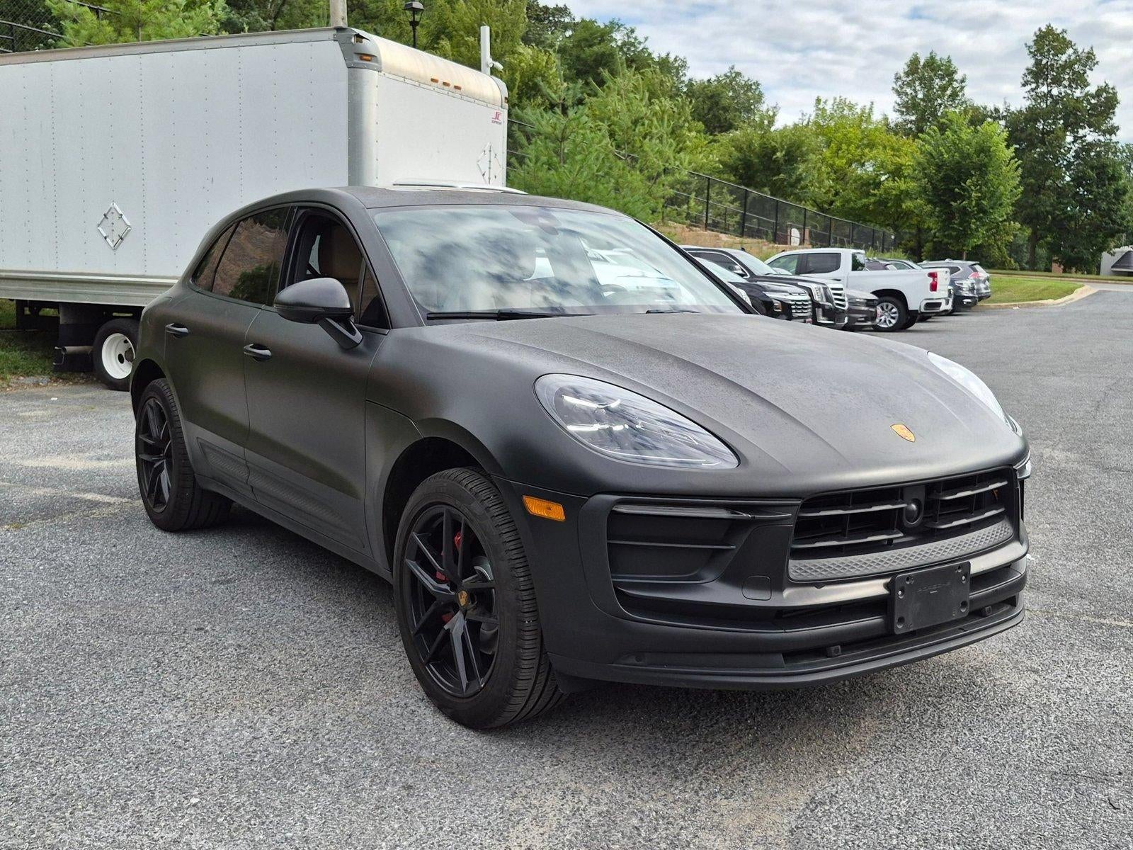 2023 Porsche Macan AWD