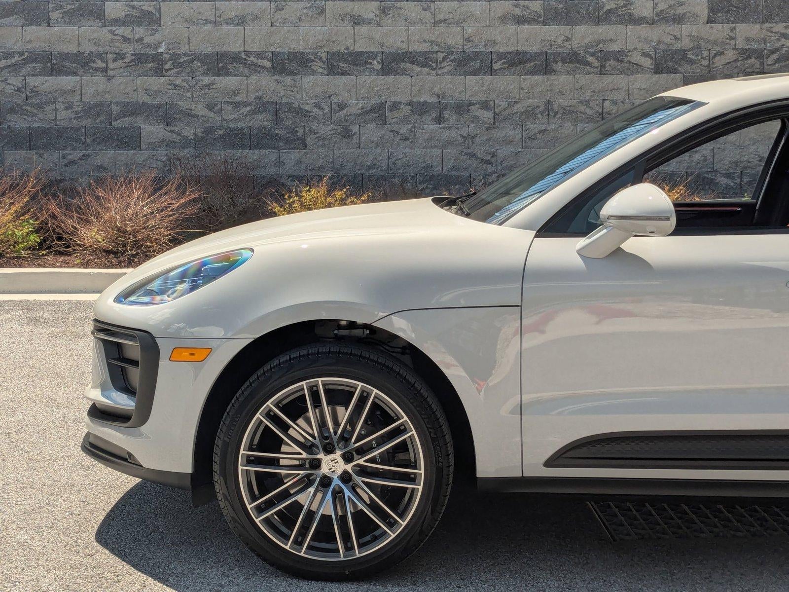 2026 Porsche Macan AWD