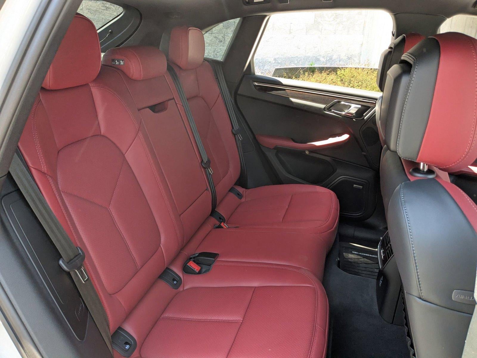 2026 Porsche Macan AWD
