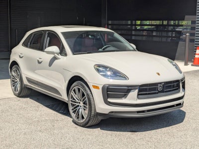 2026 Porsche Macan AWD