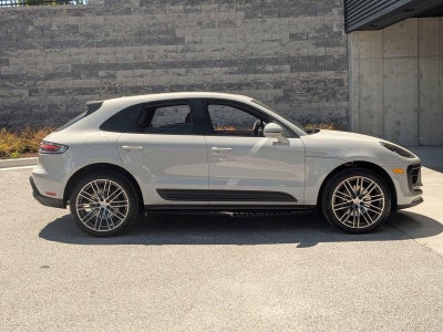 2026 Porsche Macan AWD
