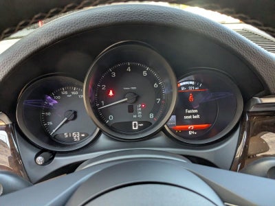 2023 Porsche Macan AWD