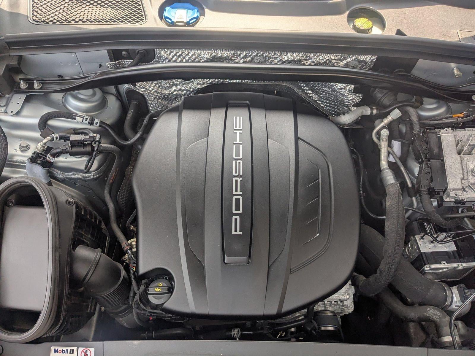 2020 Porsche Macan AWD