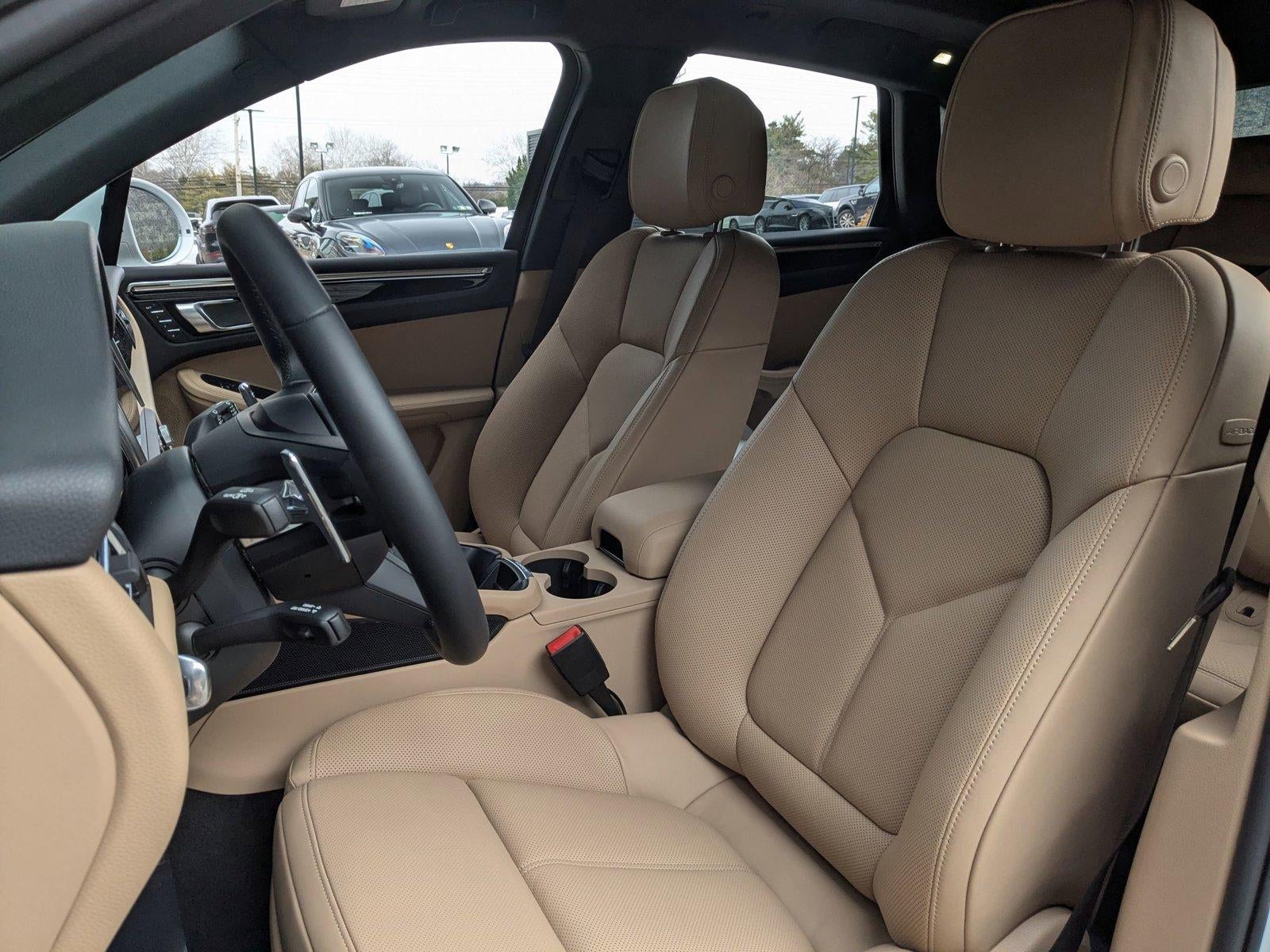 2026 Porsche Macan AWD