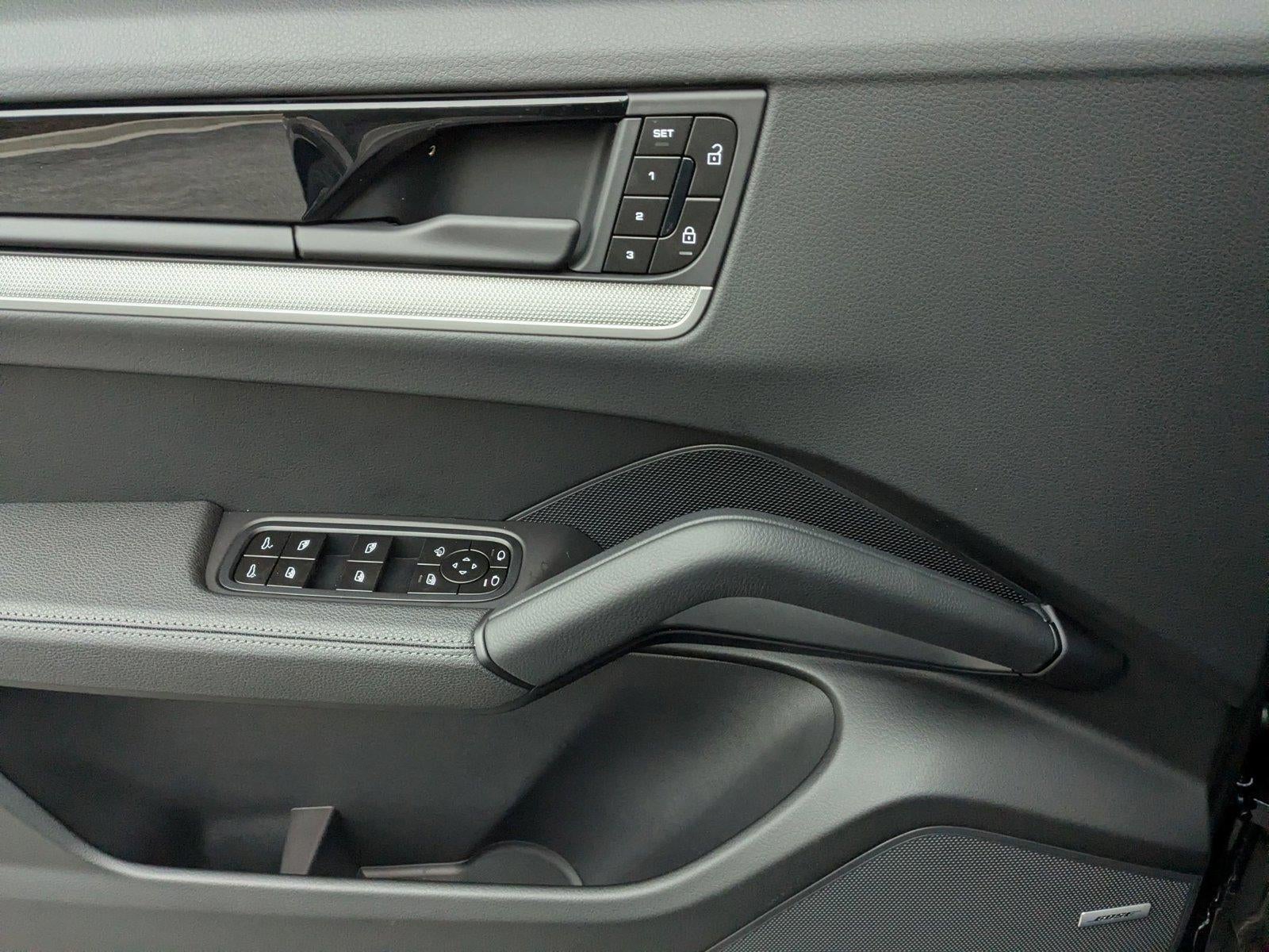 2026 Porsche Cayenne AWD