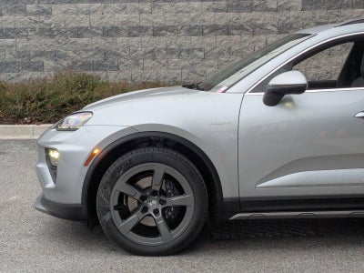 2025 Porsche Macan Electric 4 AWD