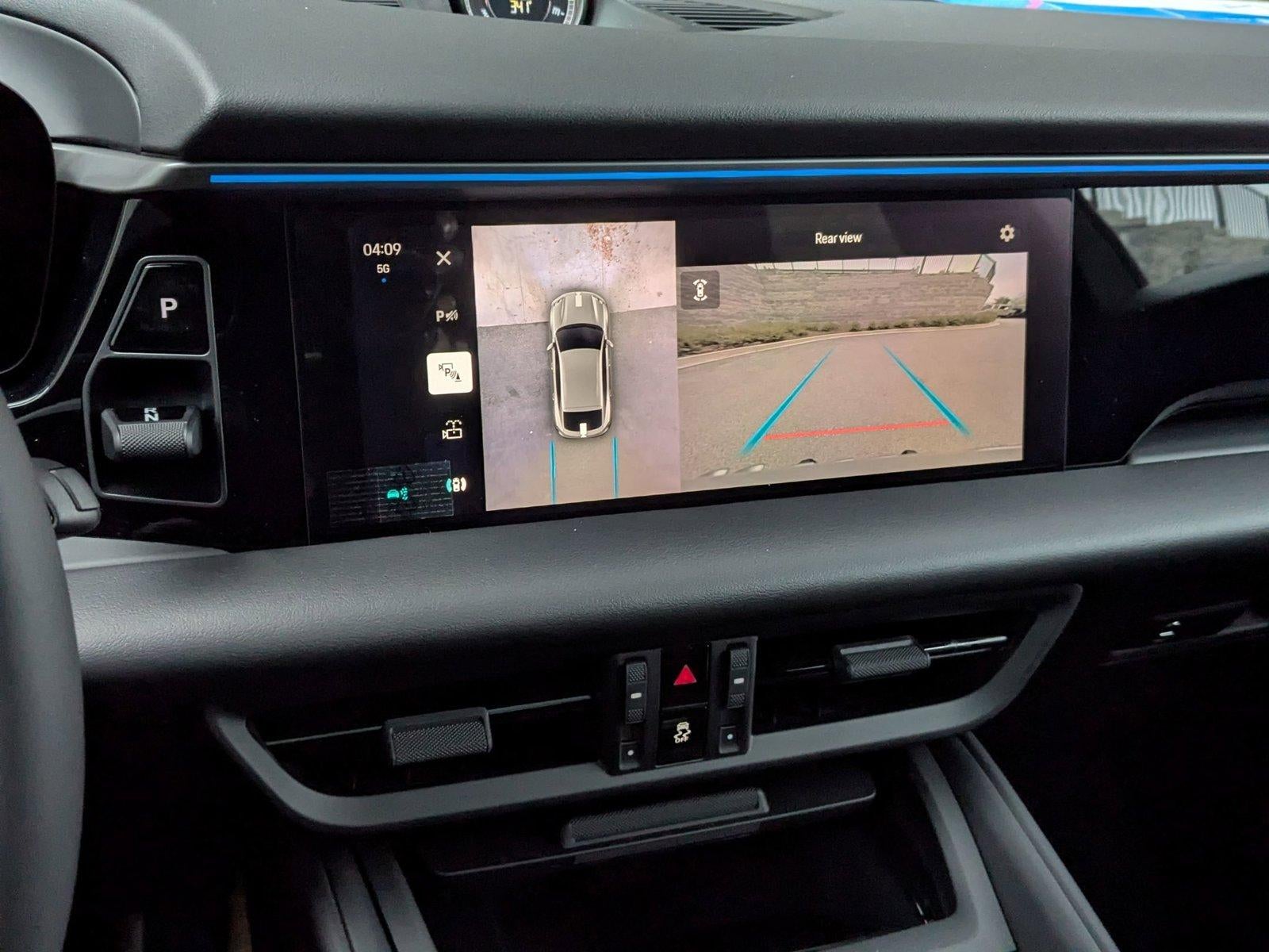 2025 Porsche Macan Electric 4 AWD