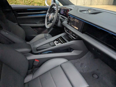 2025 Porsche Macan Electric 4 AWD