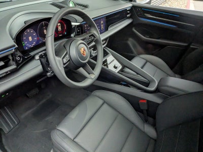 2025 Porsche Macan Electric 4 AWD