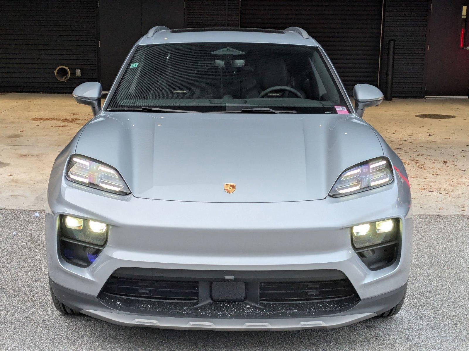 2025 Porsche Macan Electric 4 AWD
