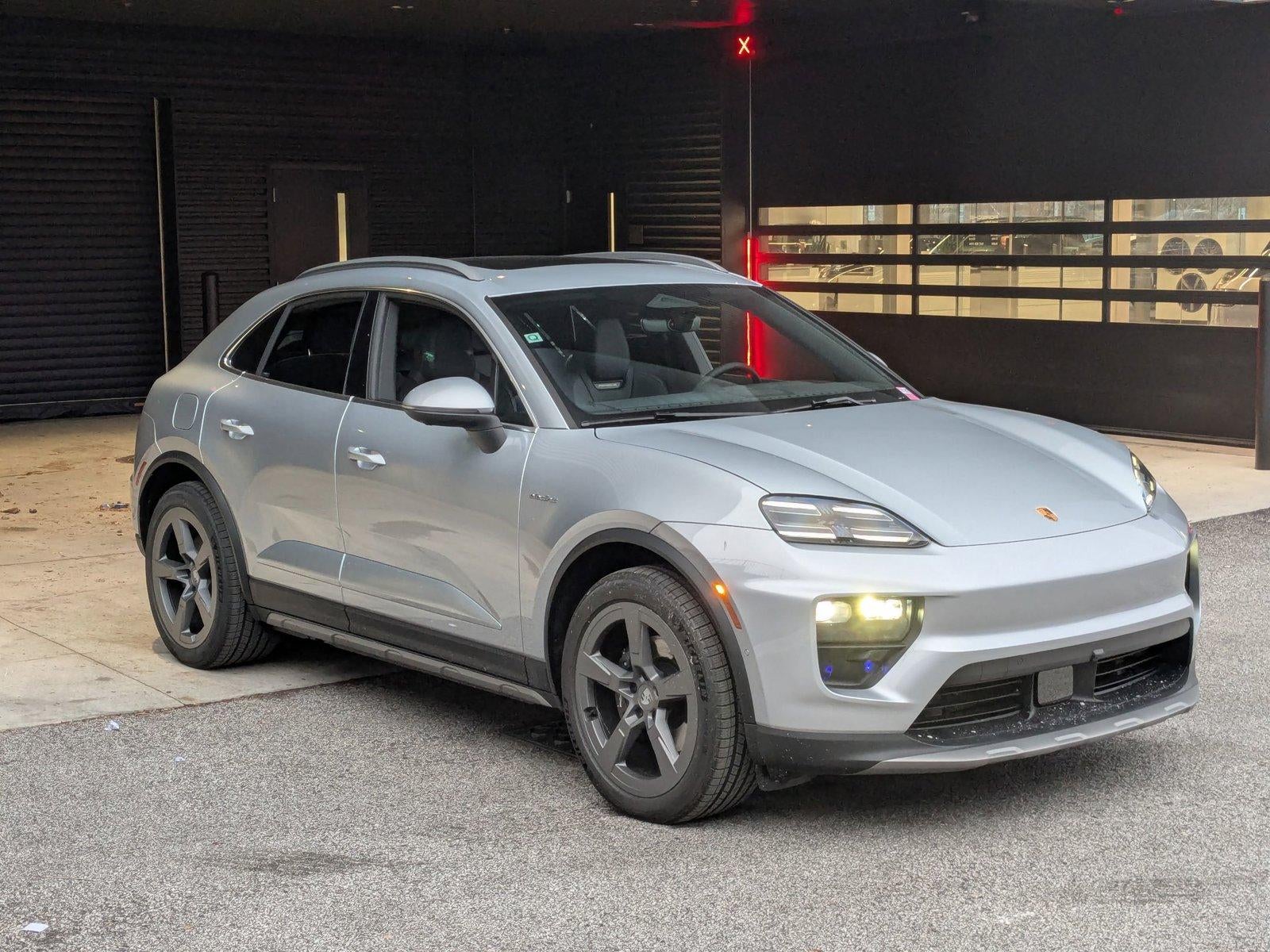 2025 Porsche Macan Electric 4 AWD