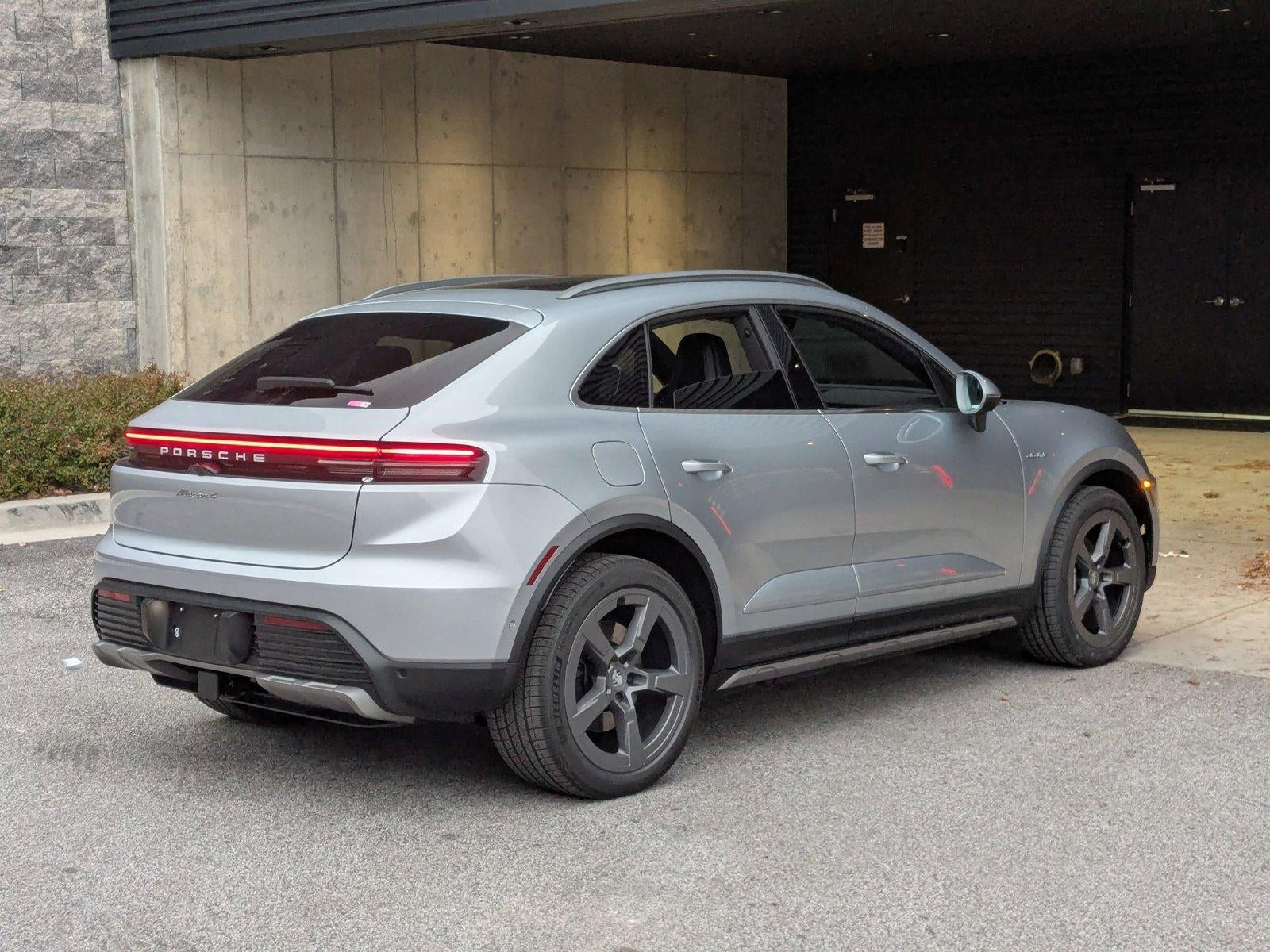 2025 Porsche Macan Electric 4 AWD