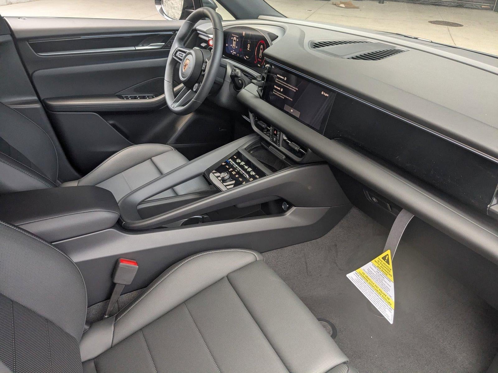 2025 Porsche Macan Electric 4 AWD