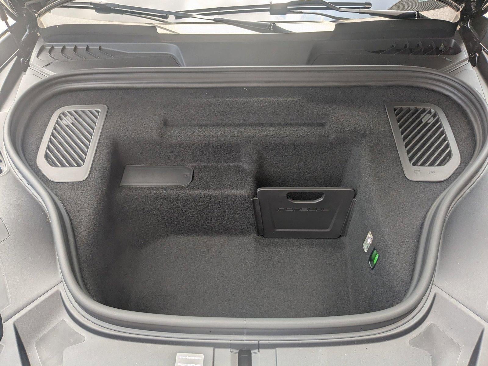 2025 Porsche Macan Electric 4 AWD