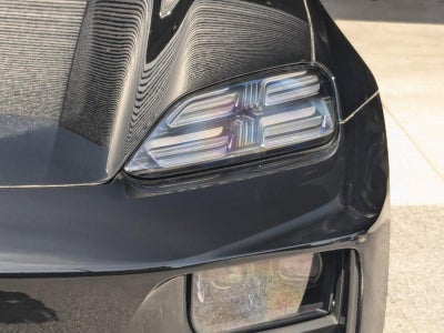 2025 Porsche Macan Electric Turbo AWD