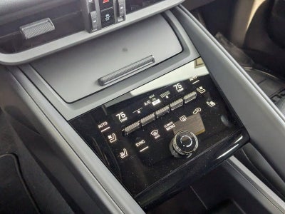 2025 Porsche Macan Electric Turbo AWD