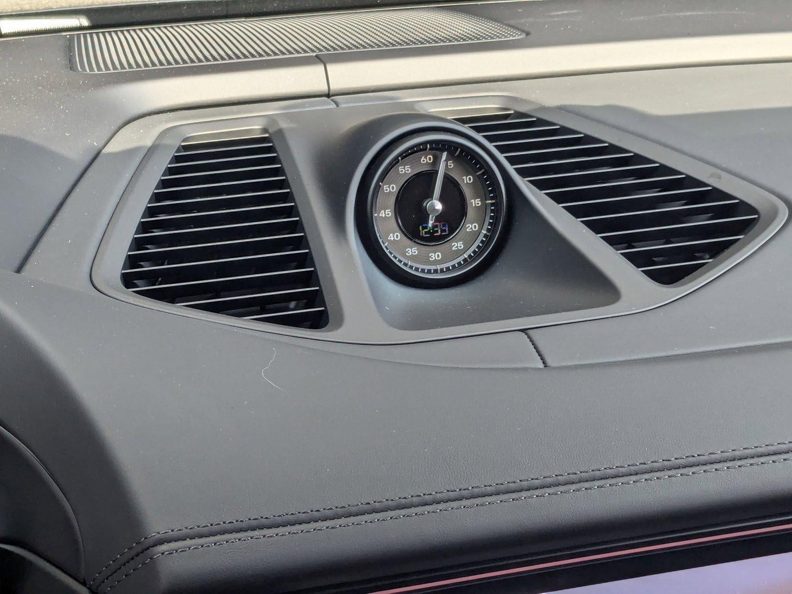 2025 Porsche Macan Electric Turbo AWD