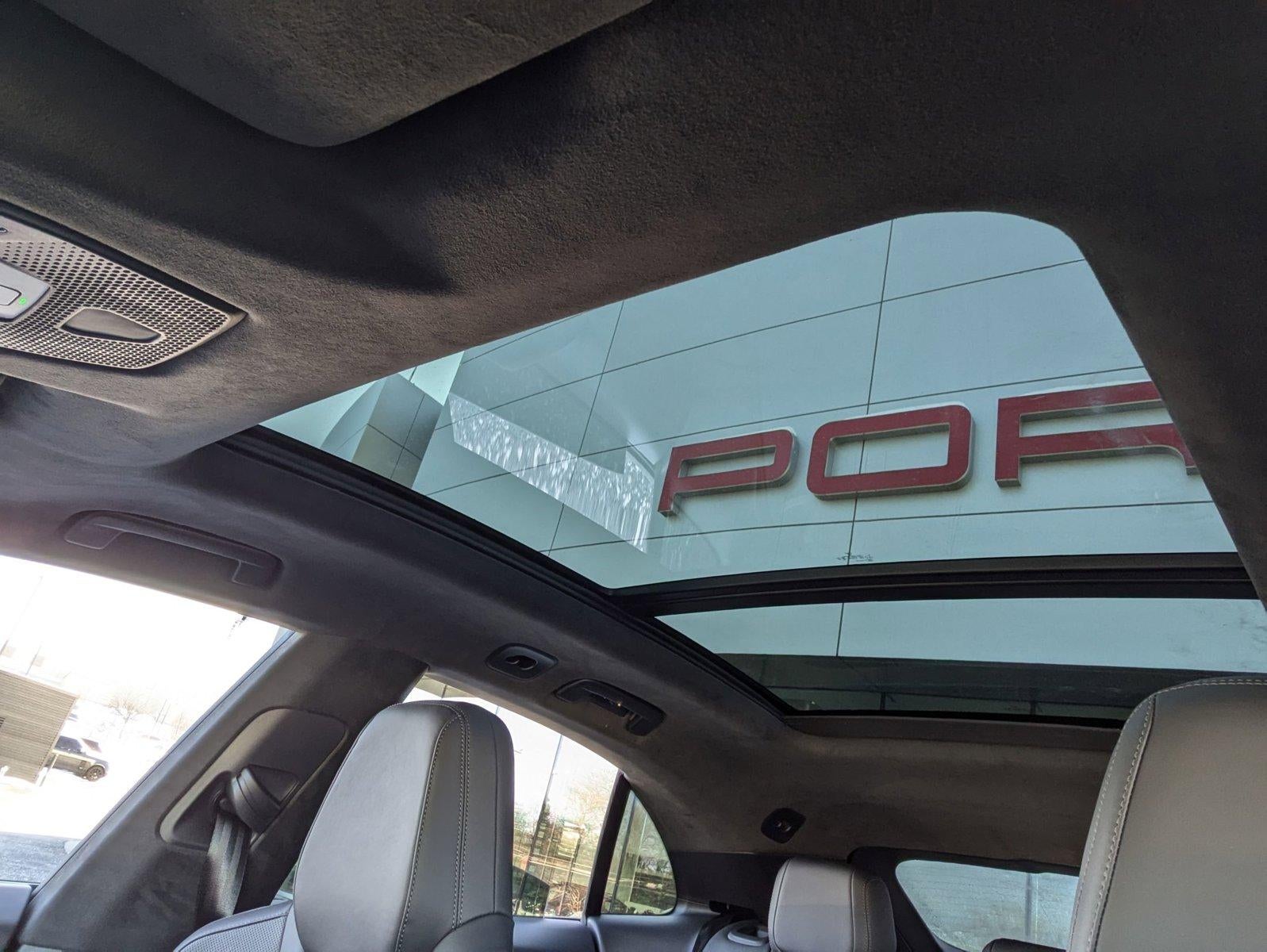 2025 Porsche Macan Electric Turbo AWD