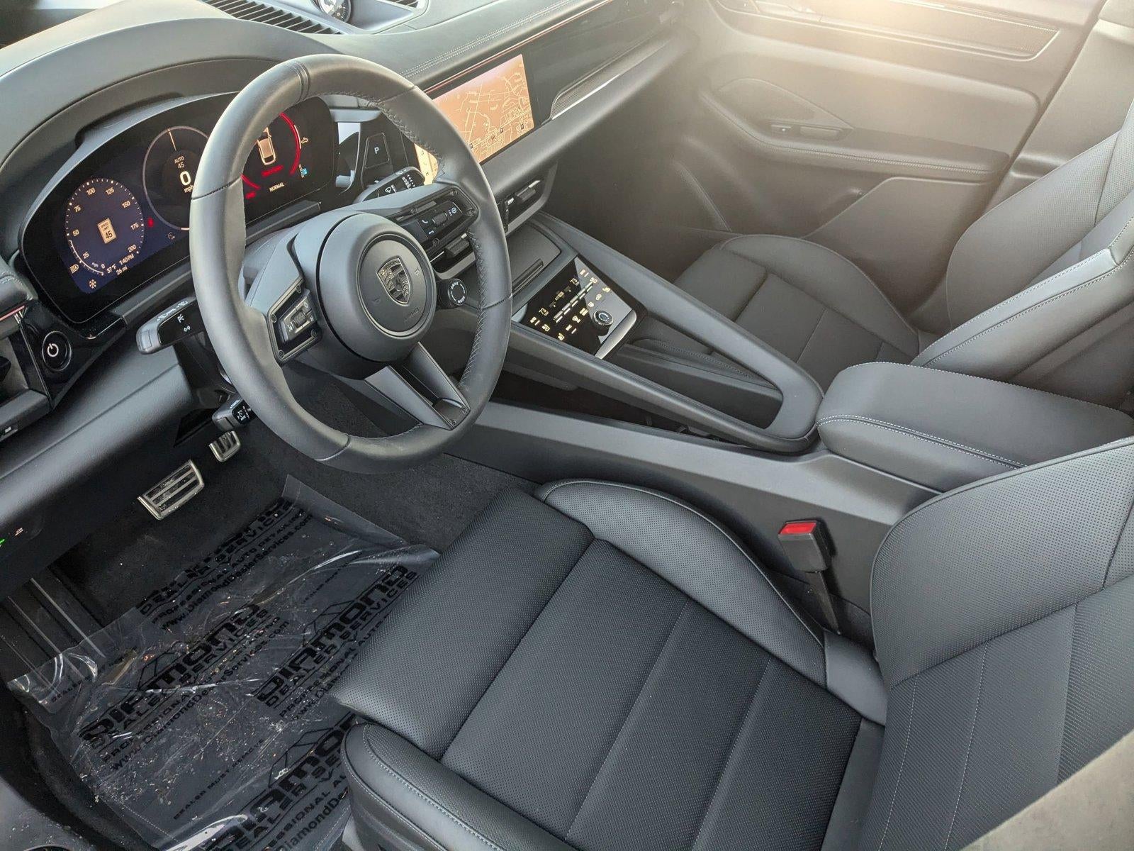 2025 Porsche Macan Electric Turbo AWD