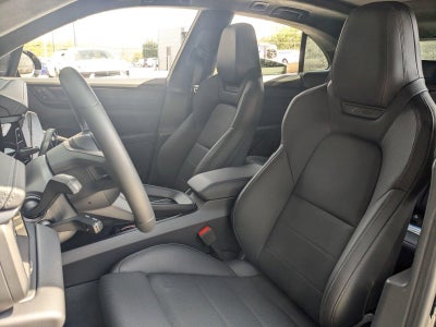 2025 Porsche Macan Electric Turbo AWD