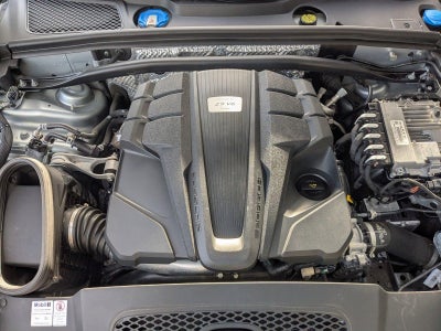 2020 Porsche Macan Turbo AWD