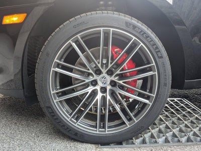 2026 Porsche Macan S AWD