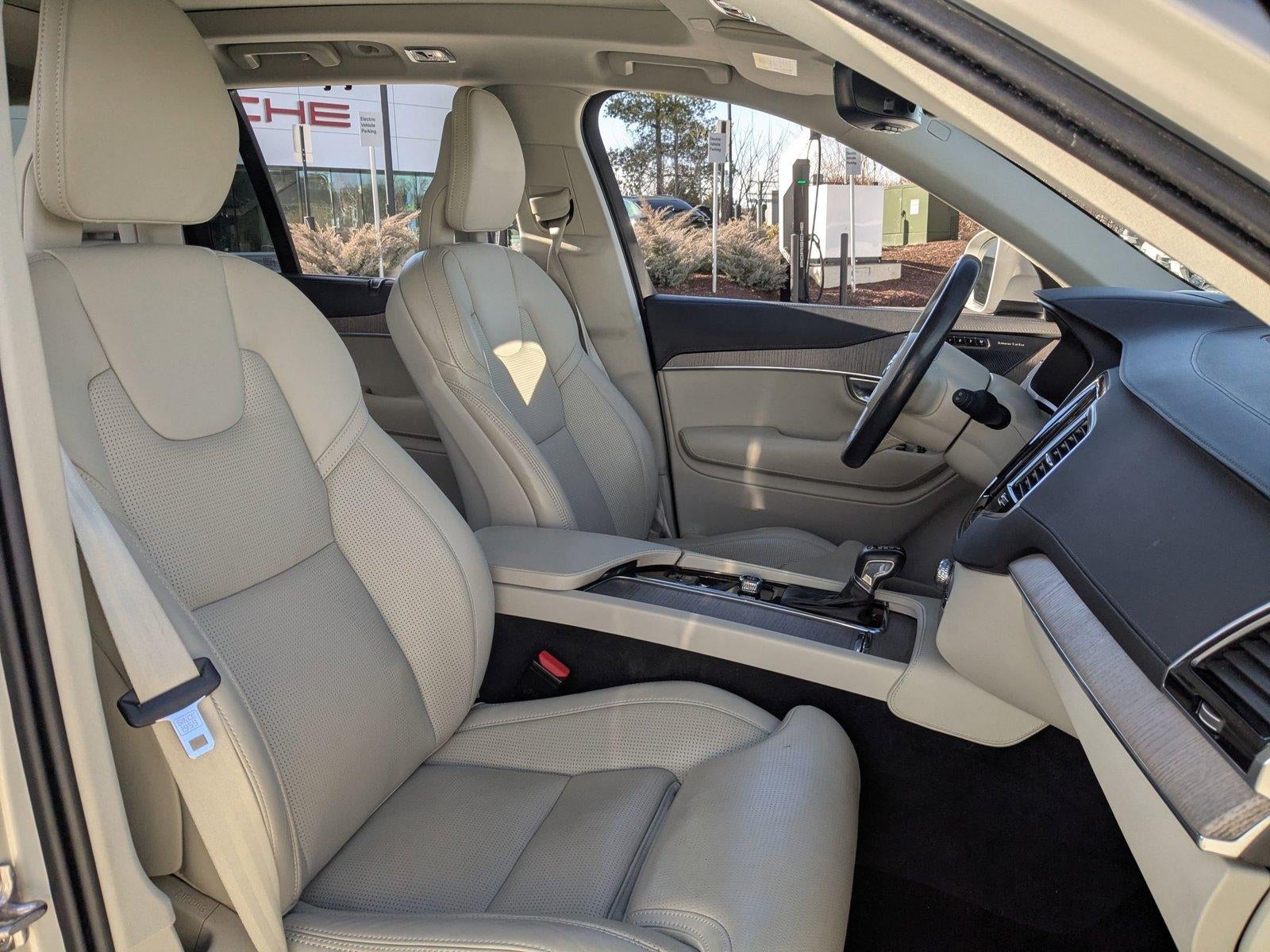 2022 Volvo XC90 T6 AWD Inscription 7P